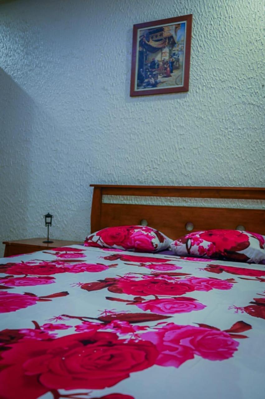 Razoli Sidi Fateh Riad Rabat